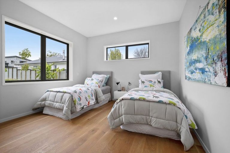 Photo of property in 15 Ferndale Drive, Kawakawa Bay, Papakura, 2585