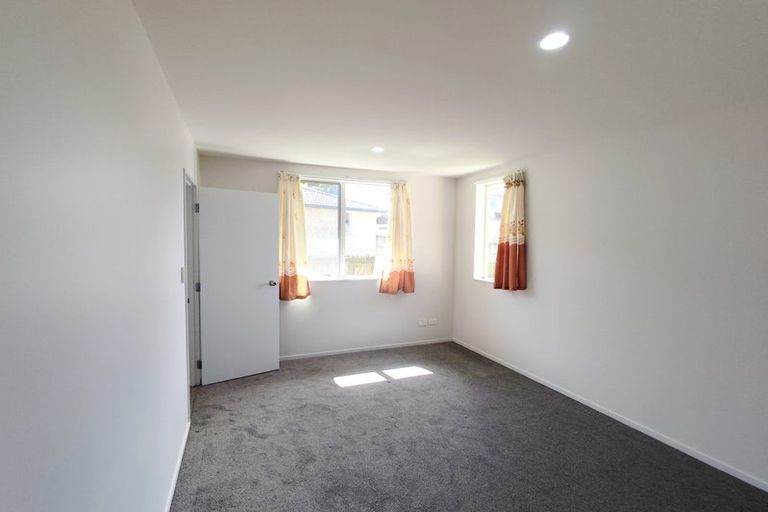 Photo of property in 3 Cityview Place, Massey, Auckland, 0614