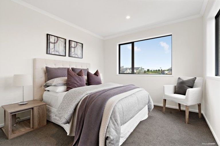 Photo of property in 76 Hayfield Way, Karaka, Papakura, 2113