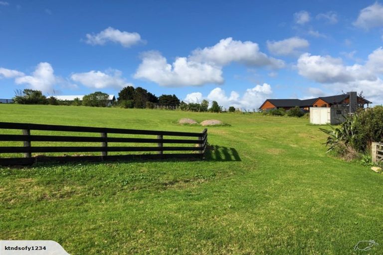 Photo of property in 22 Pigeon Berry Lane, Mangawhai, 0573