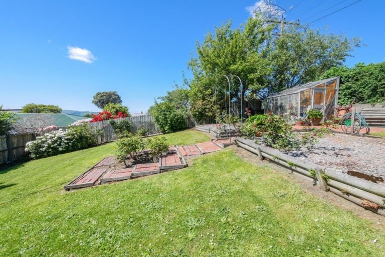 Photo of property in 98 Wakari Road, Helensburgh, Dunedin, 9010