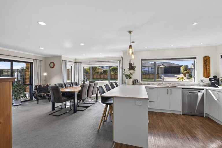 Photo of property in 30 Jules Crescent, Bell Block, New Plymouth, 4312