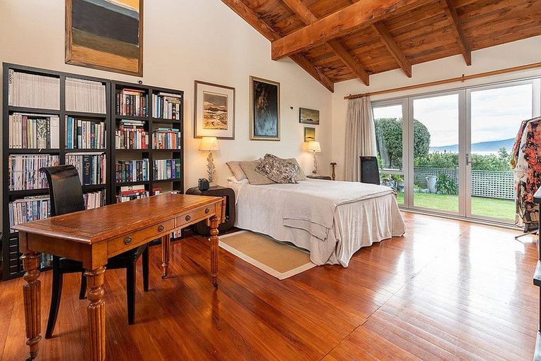 Photo of property in 41 Field Way, Waikanae Beach, Waikanae, 5036