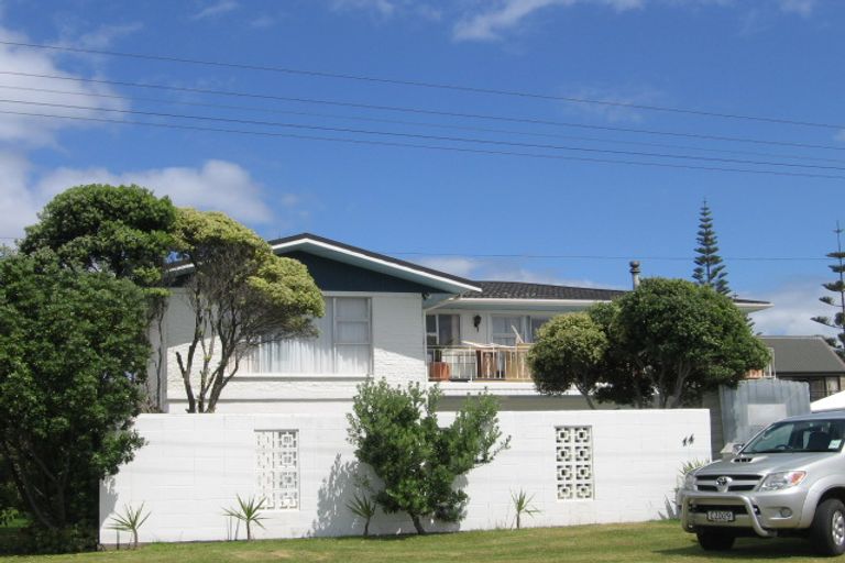 Photo of property in 14 Bway Road, Waihi Beach, 3611
