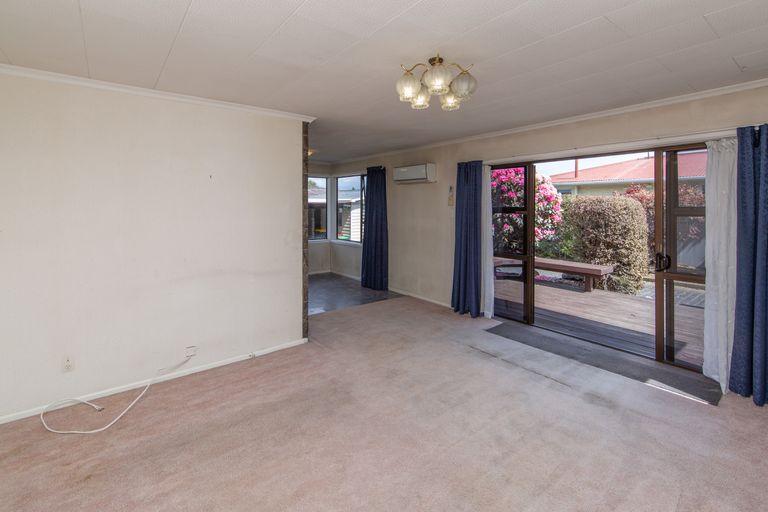 Photo of property in 50 Dunstan Crescent, Hornby, Christchurch, 8042