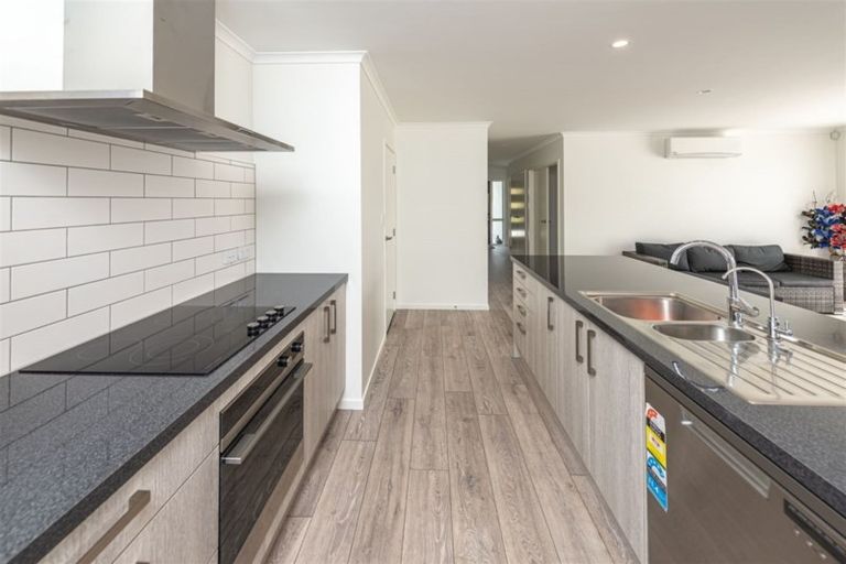 Photo of property in 30 Longbeach Drive, Castlecliff, Whanganui, 4501