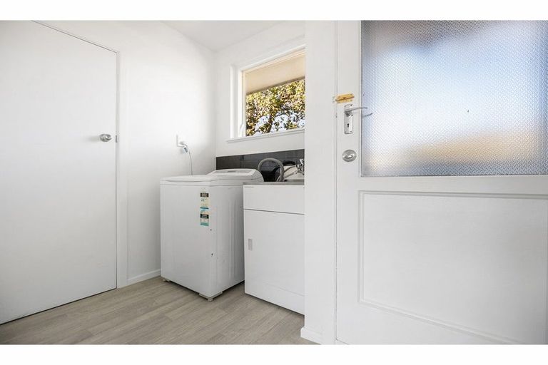 Photo of property in 8 Petries Road, Woodend, 7610