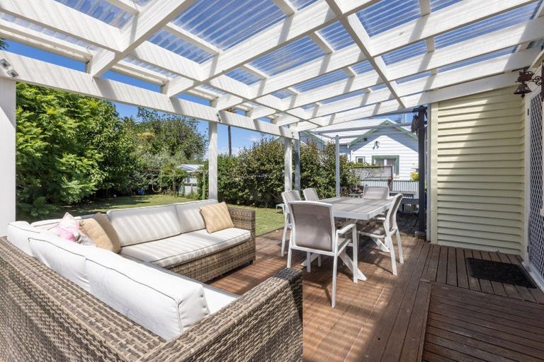 Photo of property in 24 Latham Street, Napier South, Napier, 4110