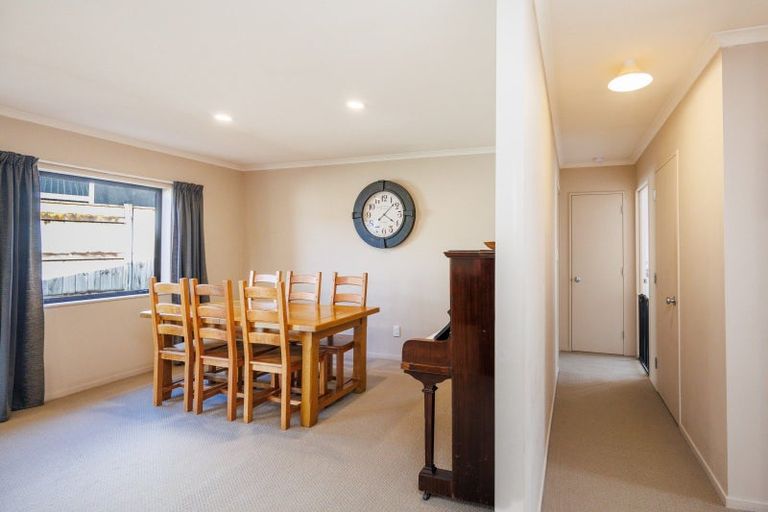 Photo of property in 23 Woodgate Court, Fitzherbert, Palmerston North, 4410