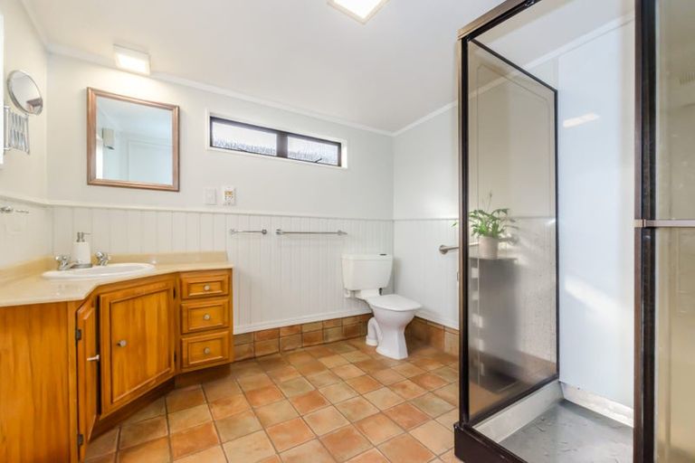 Photo of property in 36 Moana Road, Paraparaumu, 5032