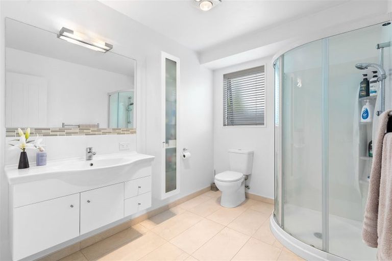 Photo of property in 8 Glen Kerran Close, Broomfield, Christchurch, 8042