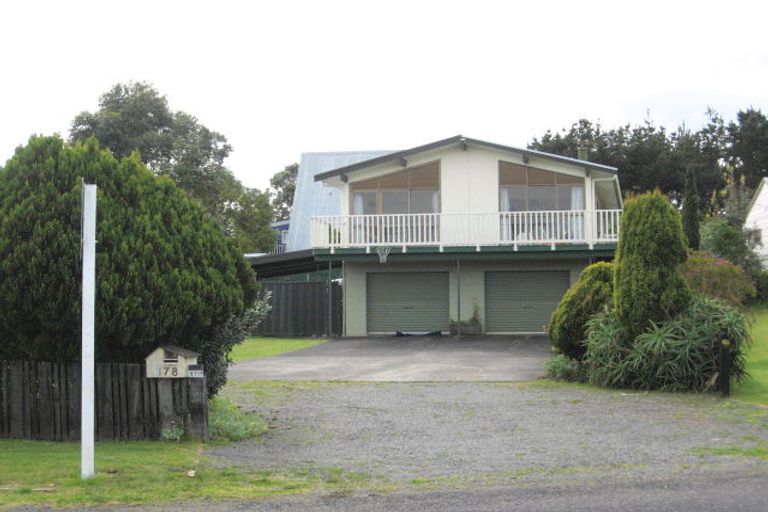 Photo of property in 178 Ocean Beach Road, Tairua, 3508