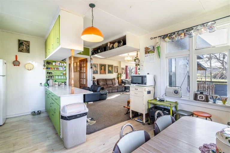 Photo of property in 18 Worcester Street, Waipahi, Gore, 9771