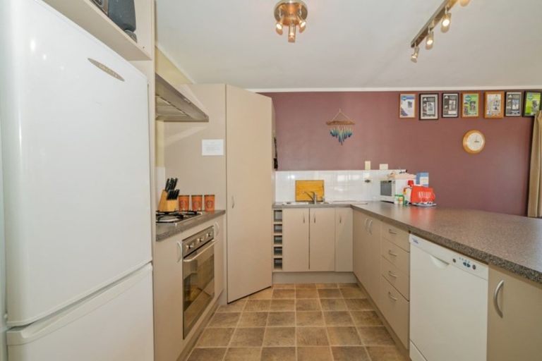 Photo of property in 5 Cholmondeley Crescent, Whitianga, 3510