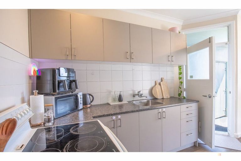 Photo of property in 19 Raymond Street, West End, Timaru, 7910