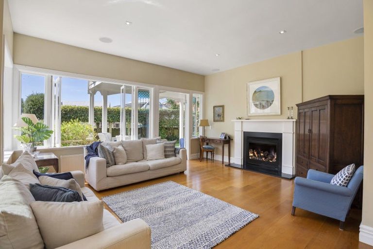 Photo of property in 36b Cheltenham Road, Devonport, Auckland, 0624