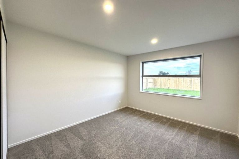 Photo of property in 5 Salkeld Place, Woodend, 7610