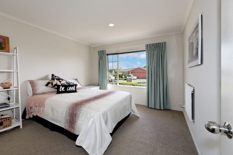 Photo of property in 22 Starlight Cove, Hobsonville, Auckland, 0618