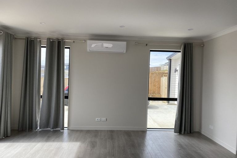 Photo of property in 12 Te Aramanu Crescent, Papakura, 2110