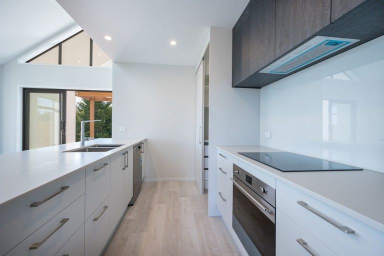 Photo of property in 2 Hill Tops Way, Stoke, Nelson, 7011