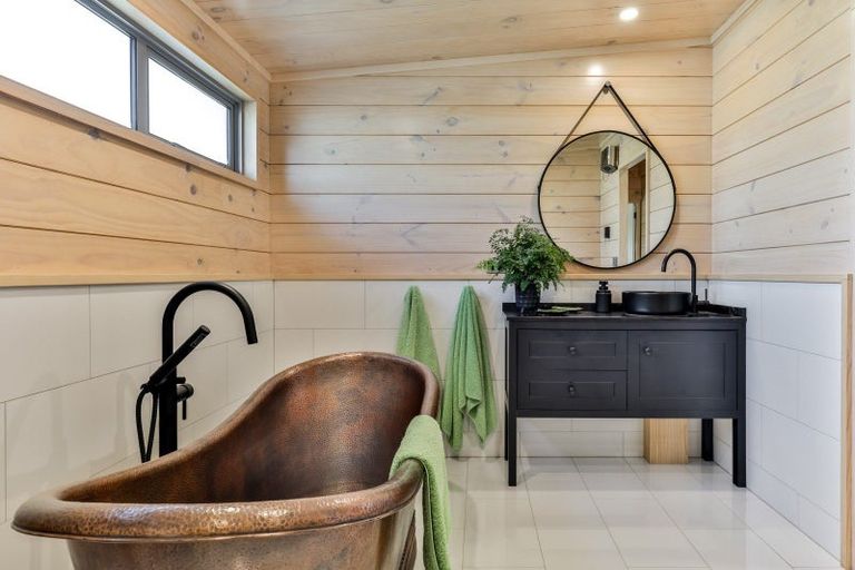 Photo of property in 32 Collingwood Drive, Tikitere, Rotorua, 3074