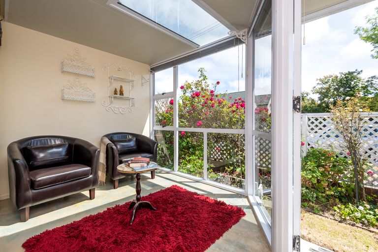 Photo of property in 33 Stoneyhurst Street, St Albans, Christchurch, 8014