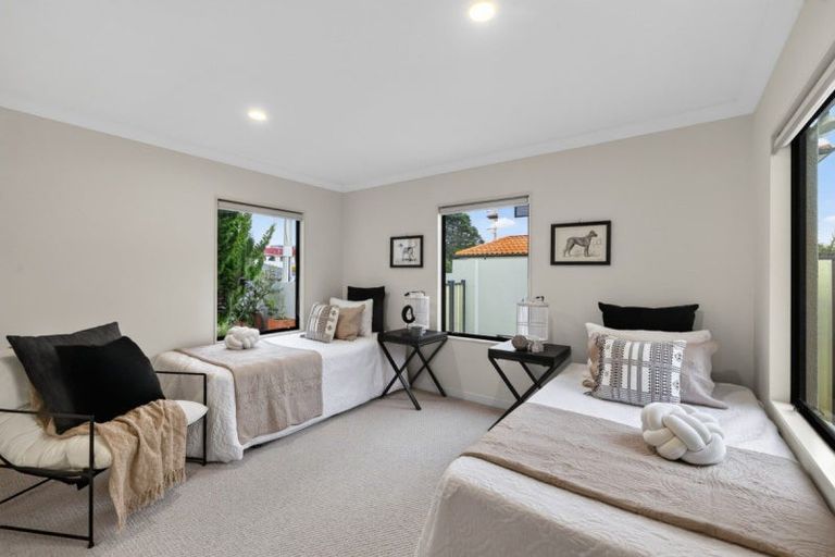 Photo of property in 1 Motiti Road, Papamoa Beach, Papamoa, 3118