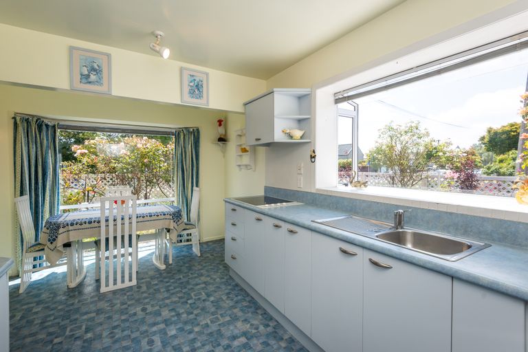 Photo of property in 33 Stoneyhurst Street, St Albans, Christchurch, 8014