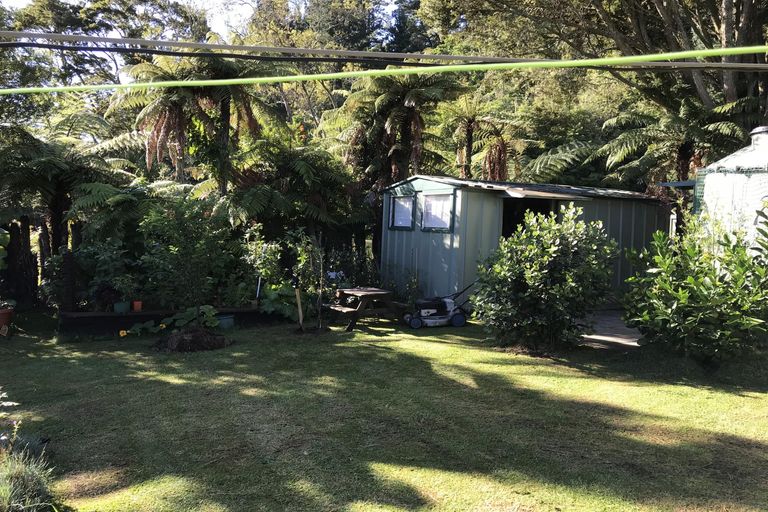 Photo of property in 173 State Highway 30, Lake Rotoma, Rotorua, 3074