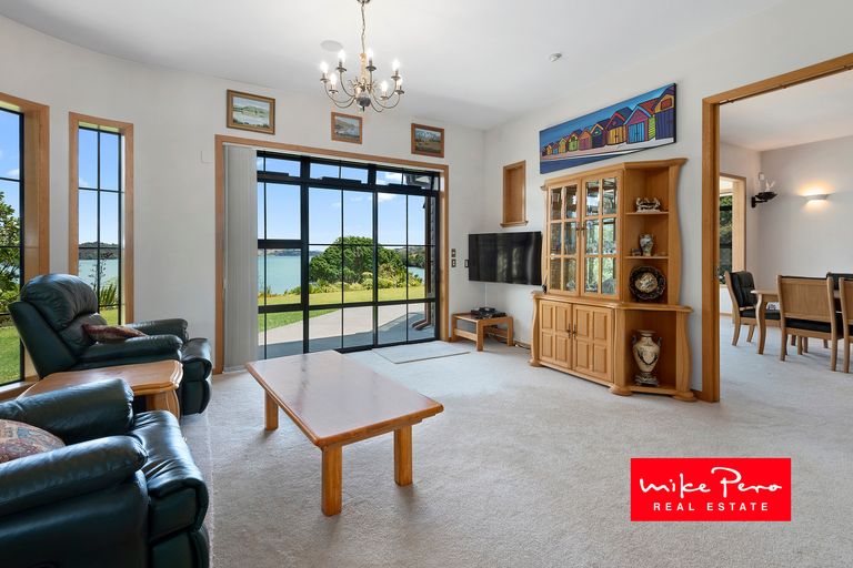 Photo of property in 1388 Whangarei Heads Road, Parua Bay, Whangarei, 0174