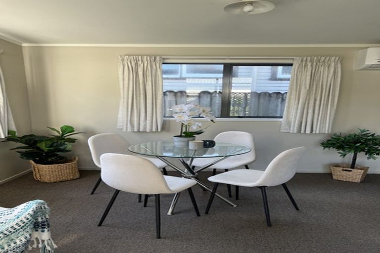 Photo of property in 49a Vincent Street, Howick, Auckland, 2014