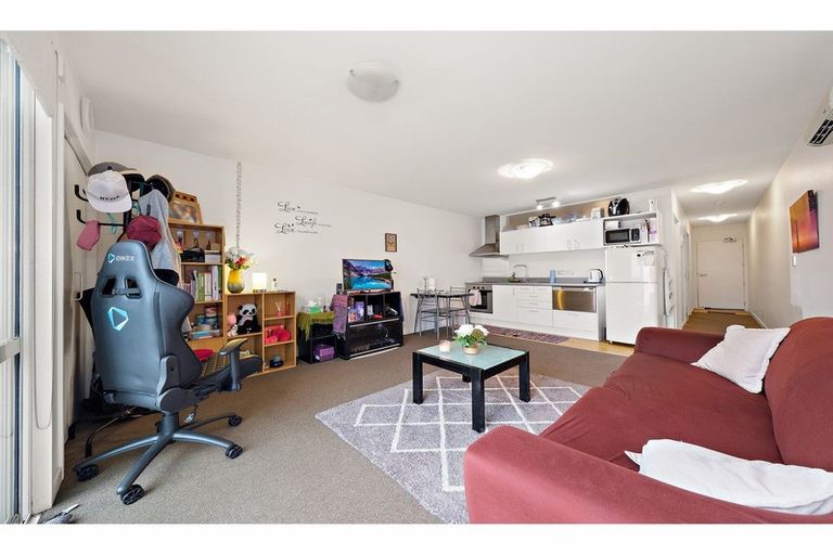 Photo of property in 16/20 Stanmore Road, Phillipstown, Christchurch, 8011