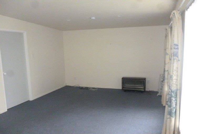 Photo of property in 8 Kingsclere Place, Goodwood Heights, Auckland, 2105