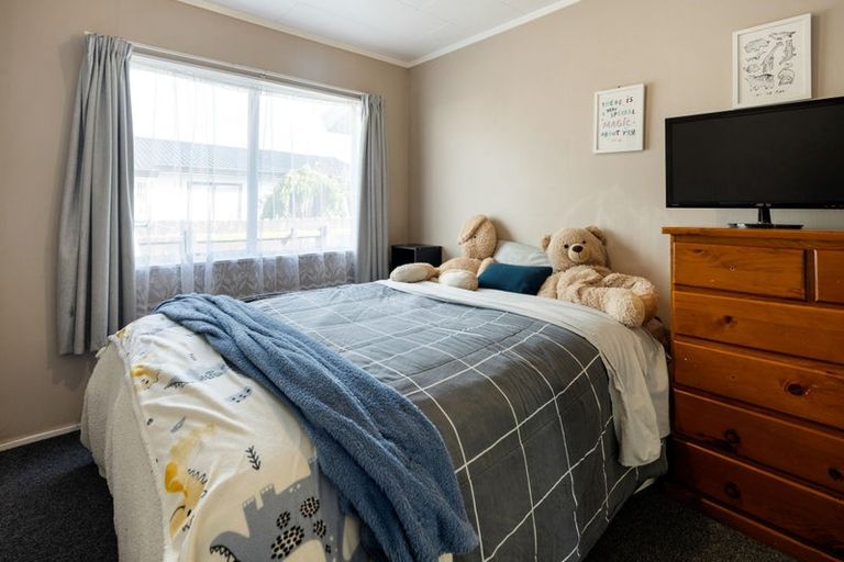 Photo of property in 11a Lloyd Drive, Nawton, Hamilton, 3200