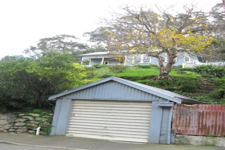 Photo of property in 30 Main Street, Hospital Hill, Napier, 4110