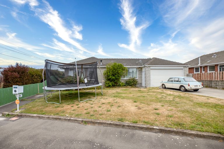 Photo of property in 23 Rowses Road, Aranui, Christchurch, 8061