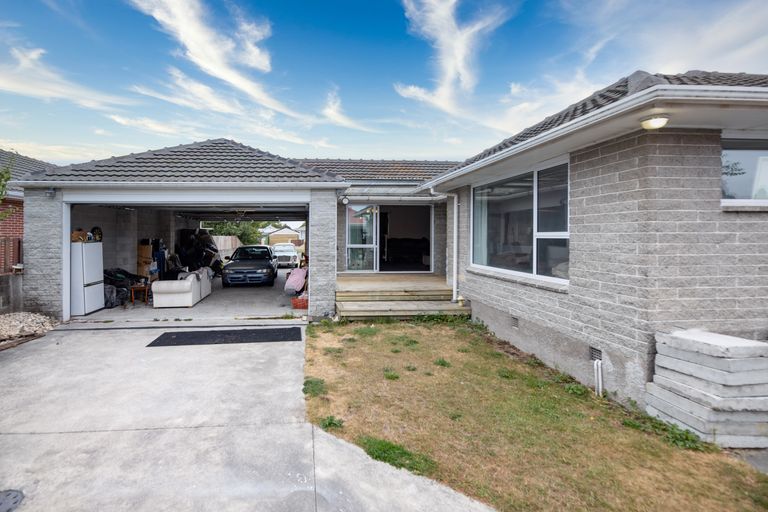 Photo of property in 23 Rowses Road, Aranui, Christchurch, 8061