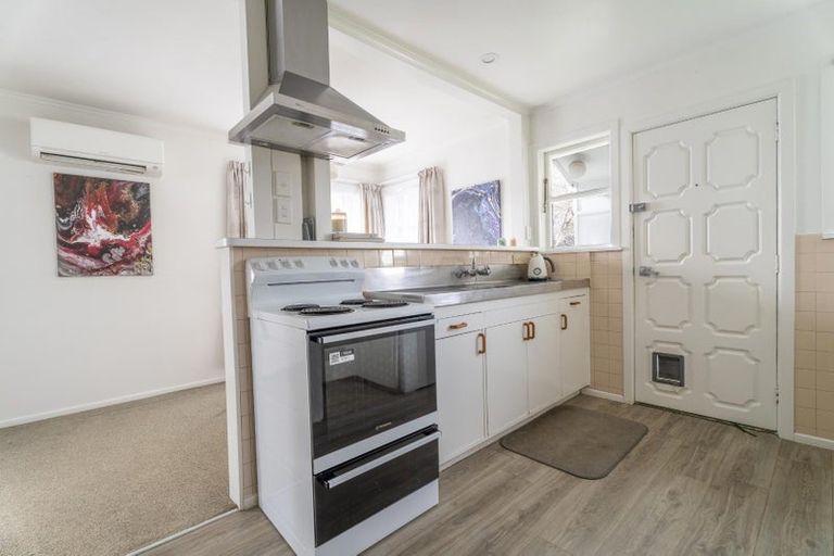 Photo of property in 22 Findlay Street, Tawa, Wellington, 5028