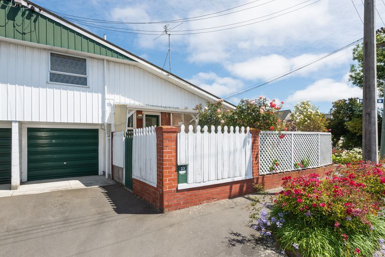 Photo of property in 33 Stoneyhurst Street, St Albans, Christchurch, 8014
