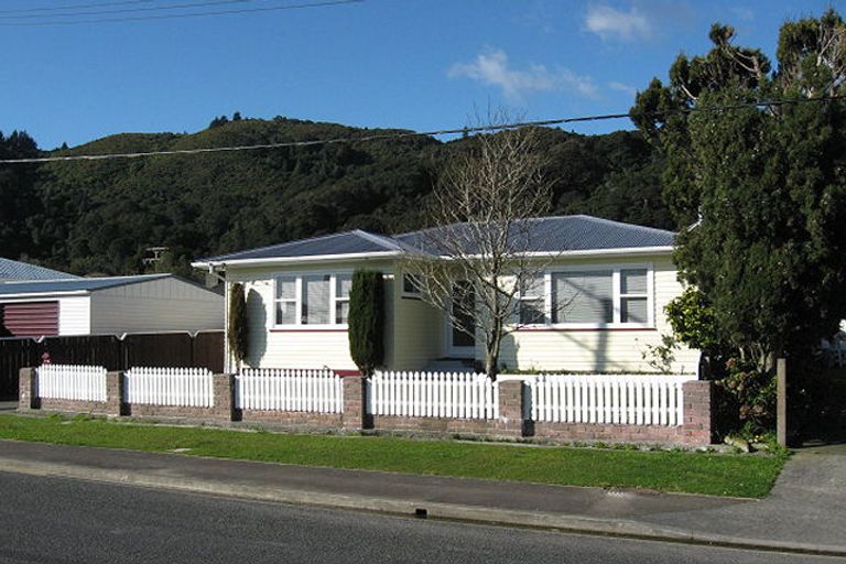 Photo of property in 74 Bull Avenue, Wainuiomata, Lower Hutt, 5014