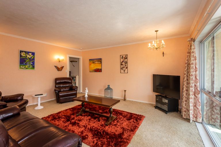 Photo of property in 33 Stoneyhurst Street, St Albans, Christchurch, 8014