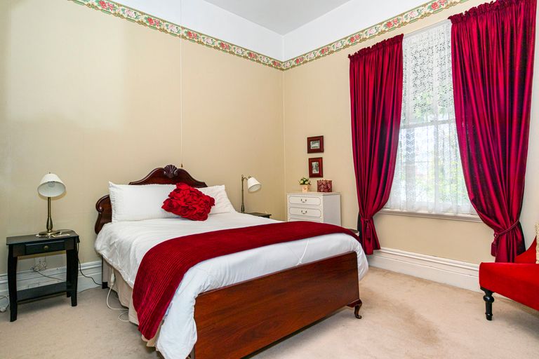 Photo of property in 100 North Street, Seaview, Timaru, 7910