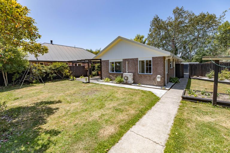 Photo of property in 5 Greenwood Close, Woodend, 7610