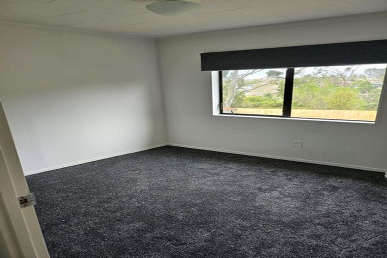 Photo of property in 99 West Harbour Drive, West Harbour, Auckland, 0618