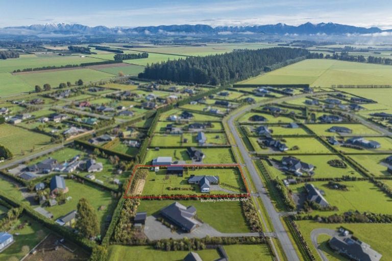 Photo of property in 25 Landsborough Drive, Darfield, 7571