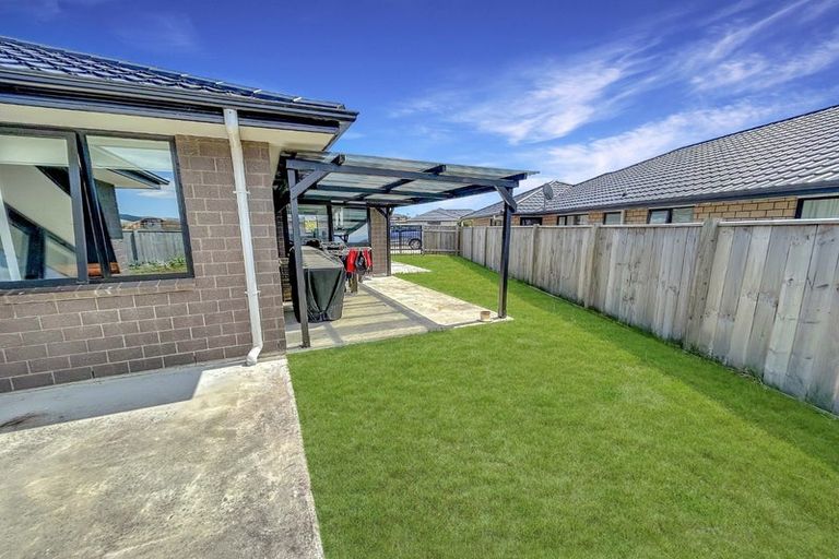 Photo of property in 26 Sardinia Grove, Fitzherbert, Palmerston North, 4410