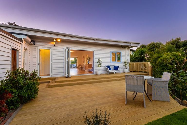 Photo of property in 16 Allen Road, Raumati Beach, Paraparaumu, 5032