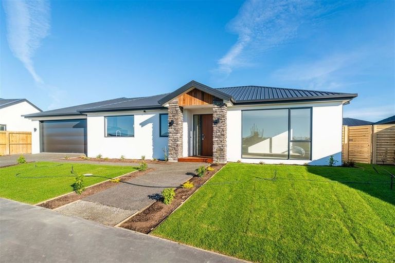 Photo of property in 6 Wandle Street, Marshland, Christchurch, 8083