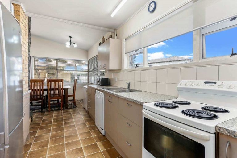 Photo of property in 5 Dreadon Road, Manurewa, Auckland, 2102