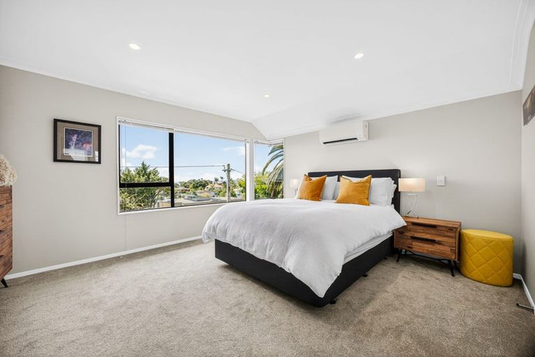 Photo of property in 2/11 Hauraki Road, Hauraki, Auckland, 0622